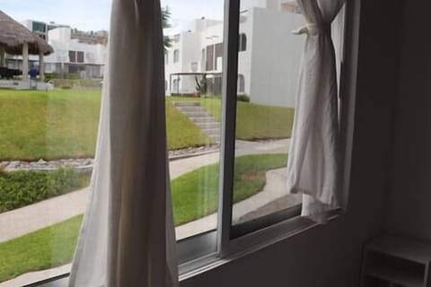 59b26442-4e2c-4e80-9556-4ad118d661ec