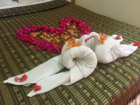 Standard Double Room | Desk, cribs/infant beds, rollaway beds, free WiFi