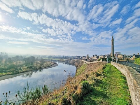 Surrounding area | Skye, Kelso