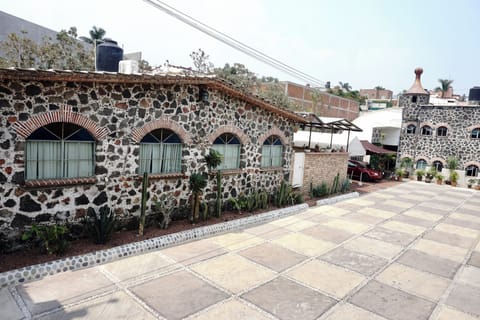 Luxury Room, Balcony, Courtyard View | Courtyard view