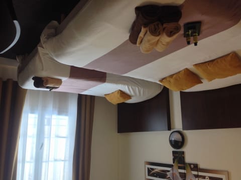 Triple Room | Frette Italian sheets, premium bedding, individually decorated, desk