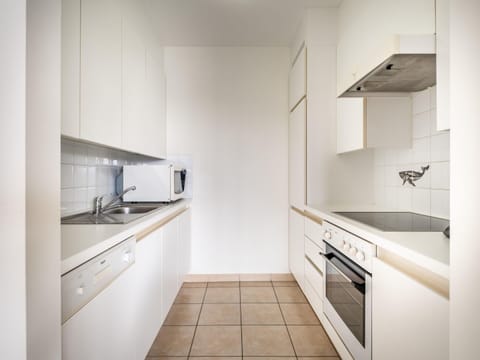 Apartment | Private kitchen | Microwave