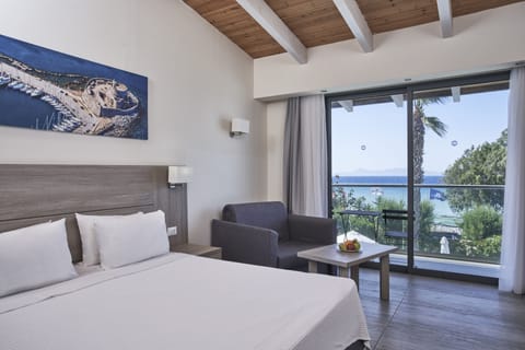 Deluxe Room Partial Sea View | Balcony view