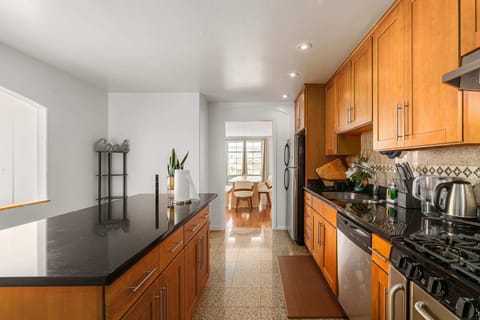 Fully equipped for home-cooked meals