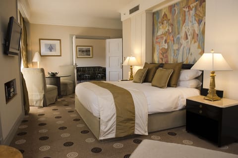 Presidential Suite, 1 King Bed | Egyptian cotton sheets, premium bedding, pillowtop beds, minibar
