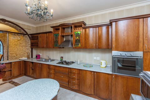 Villa, 3 Bedrooms | Private kitchen | Full-size fridge, microwave, stovetop, dishwasher