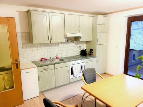 Apartment | Private kitchen | Electric kettle, toaster
