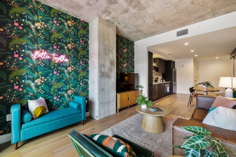 Condo 4 - Living Room