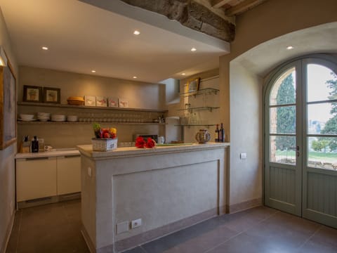 Villa | Private kitchen | Stovetop, dishwasher