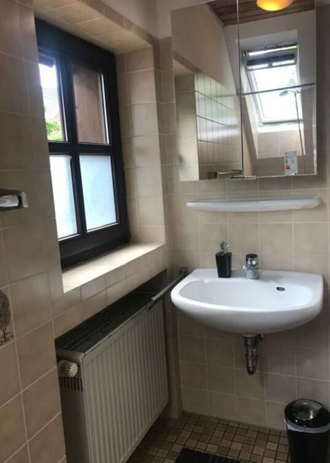 House | Bathroom