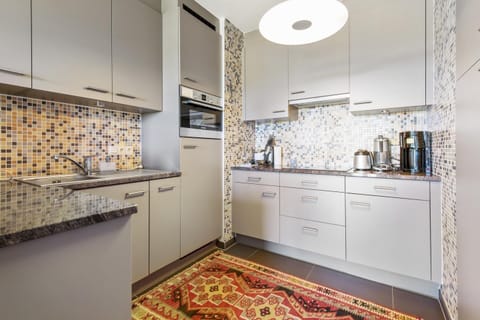 Apartment | Private kitchen | Toaster