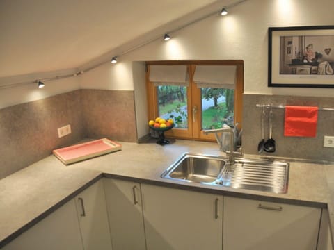 Chalet | Private kitchen | Electric kettle, toaster