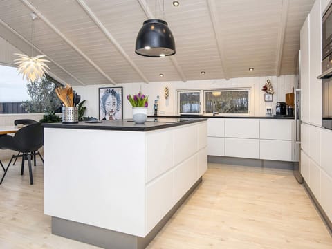 House | Private kitchen | Highchair