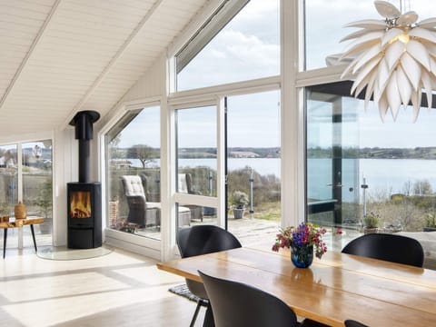 House | Dining