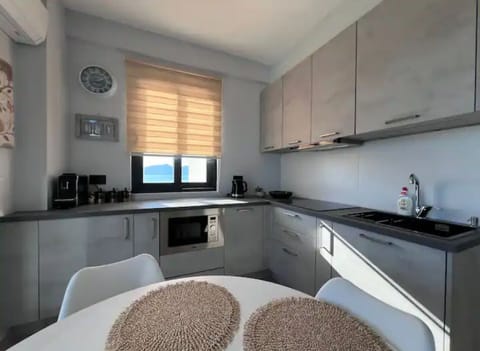 Panoramic Apartment | Private kitchen | Fridge, oven, espresso maker, electric kettle