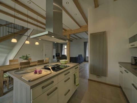 Apartment | Private kitchen | Electric kettle, toaster