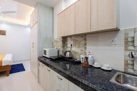 Standard Studio | Minibar, desk, soundproofing, free WiFi