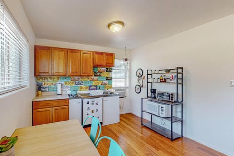 Equipped Kitchenette