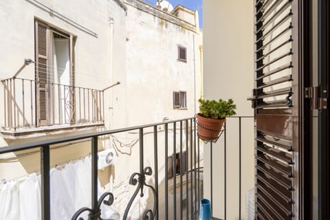 Deluxe Double Room, 1 Queen Bed | Balcony view