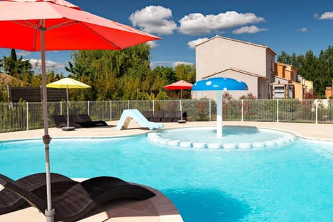 Seasonal outdoor pool, pool umbrellas, sun loungers