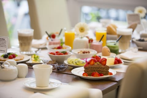 Daily buffet breakfast (EUR 24 per person)