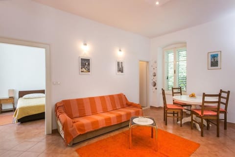 Apartment (Apartment Tranquilo- Two Bedroom Apar) | Living room