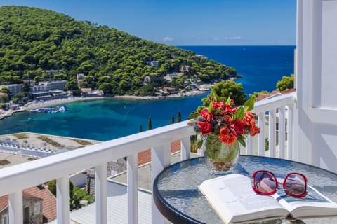 Apartment (One Bedroom Apartment with Balcony an) | Balcony