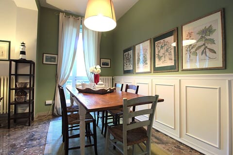 Autumn, Dining Room, Spring, Summer