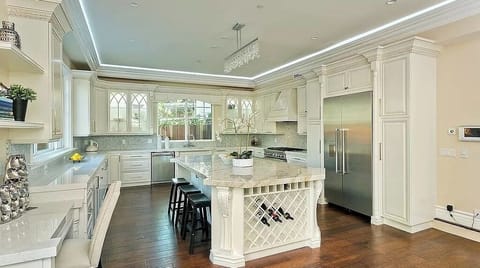 Gourmet Kitchen