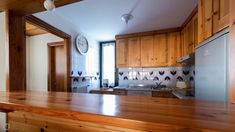 Apartment (3 Bedrooms) | Private kitchen | Oven, stovetop, dishwasher, espresso maker