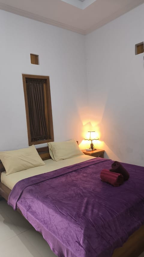 Room AC | Free WiFi, bed sheets