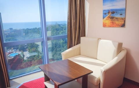 Deluxe Studio, Balcony, Sea View | WiFi