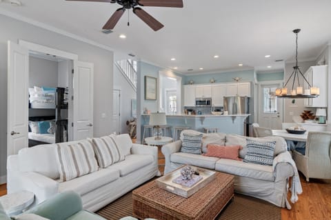 Salty Seagull - Seacrest - First Floor - Living/Kitchen Area