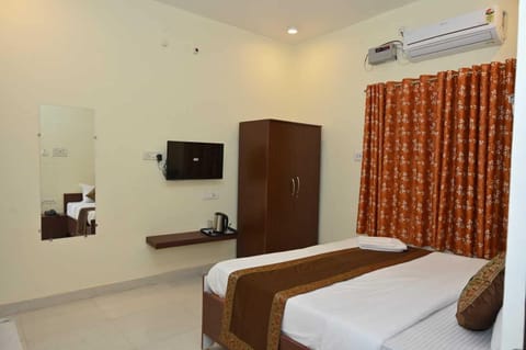 Deluxe Double Room | Free WiFi