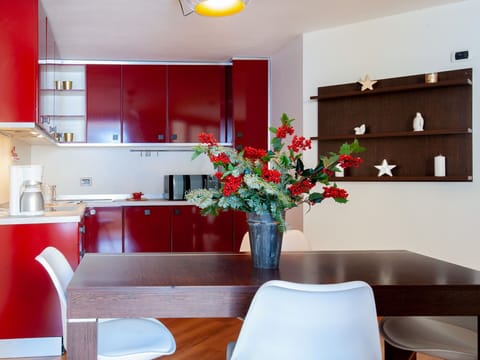 Dining Room, Kitchen, Living Room, Room Detail