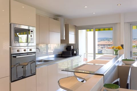 Kitchen, Living Room