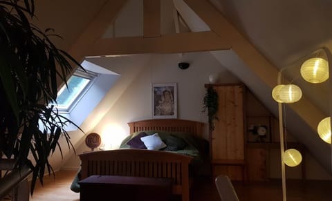 Chambre grande mezzanine lampions