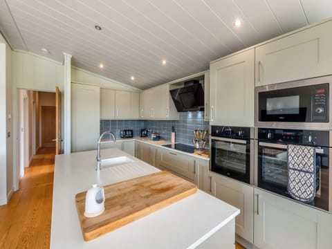Kitchen | Whitehill Lodge - Whitehill Farm, Walton, near Brampton