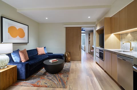 Suite, 1 King Bed (Aspen) | Premium bedding, in-room safe, laptop workspace, blackout drapes