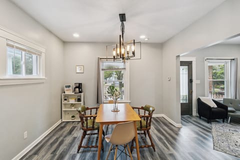 A sleek dining table provides the perfect spot to enjoy breakfast with morning light streaming in, share a quiet dinner, or get a bit of work done between adventures.