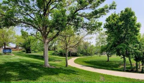 Park behind house - walkable