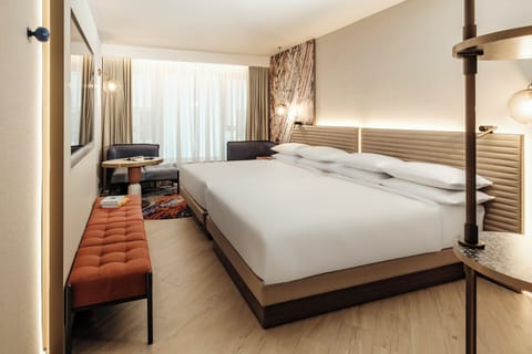 Deluxe Room, 2 Double Beds (Club Acess) | Egyptian cotton sheets, premium bedding, Tempur-Pedic beds, minibar