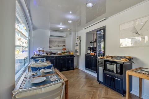 Daily buffet breakfast (EUR 15 per person)