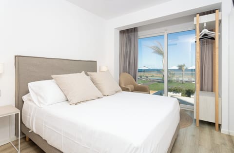 Double Room, Sea View | Soundproofing, free WiFi, bed sheets