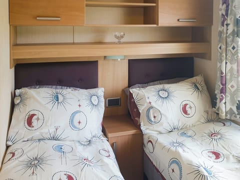 Twin bedroom | Stream Side View, Lamplugh