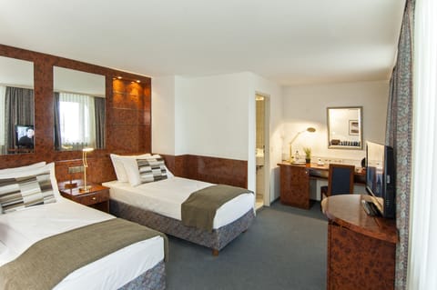 Deluxe Double Room | Premium bedding, pillowtop beds, in-room safe, individually decorated