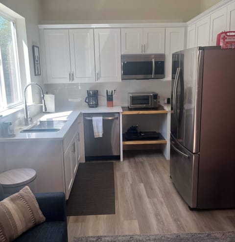 Light and bright kitchenette