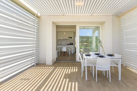 Apartment, 1 Bedroom, Balcony | Dining room