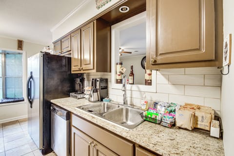 House (3 Bedrooms) | Private kitchen | Microwave, oven, stovetop, dishwasher