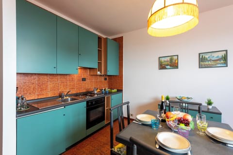 Kitchen and dining area